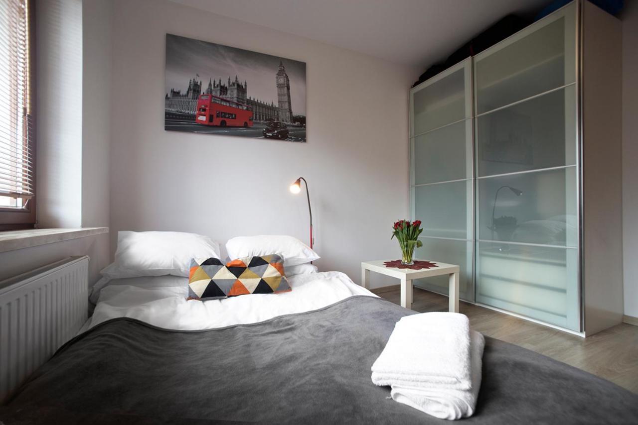 Airport Okecie Klobucka P&O Serviced Apartments Warszawa Eksteriør bilde