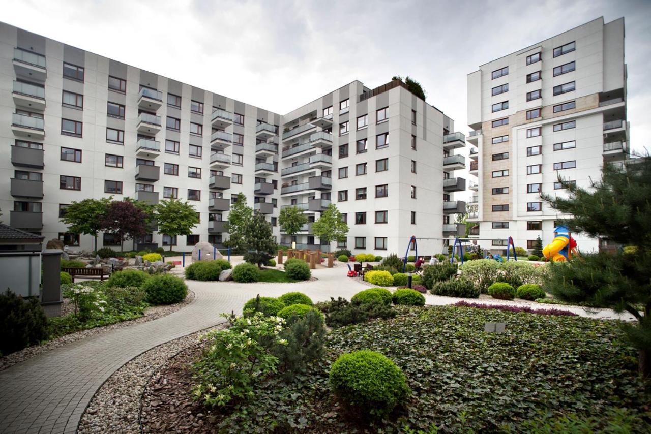 Airport Okecie Klobucka P&O Serviced Apartments Warszawa Eksteriør bilde
